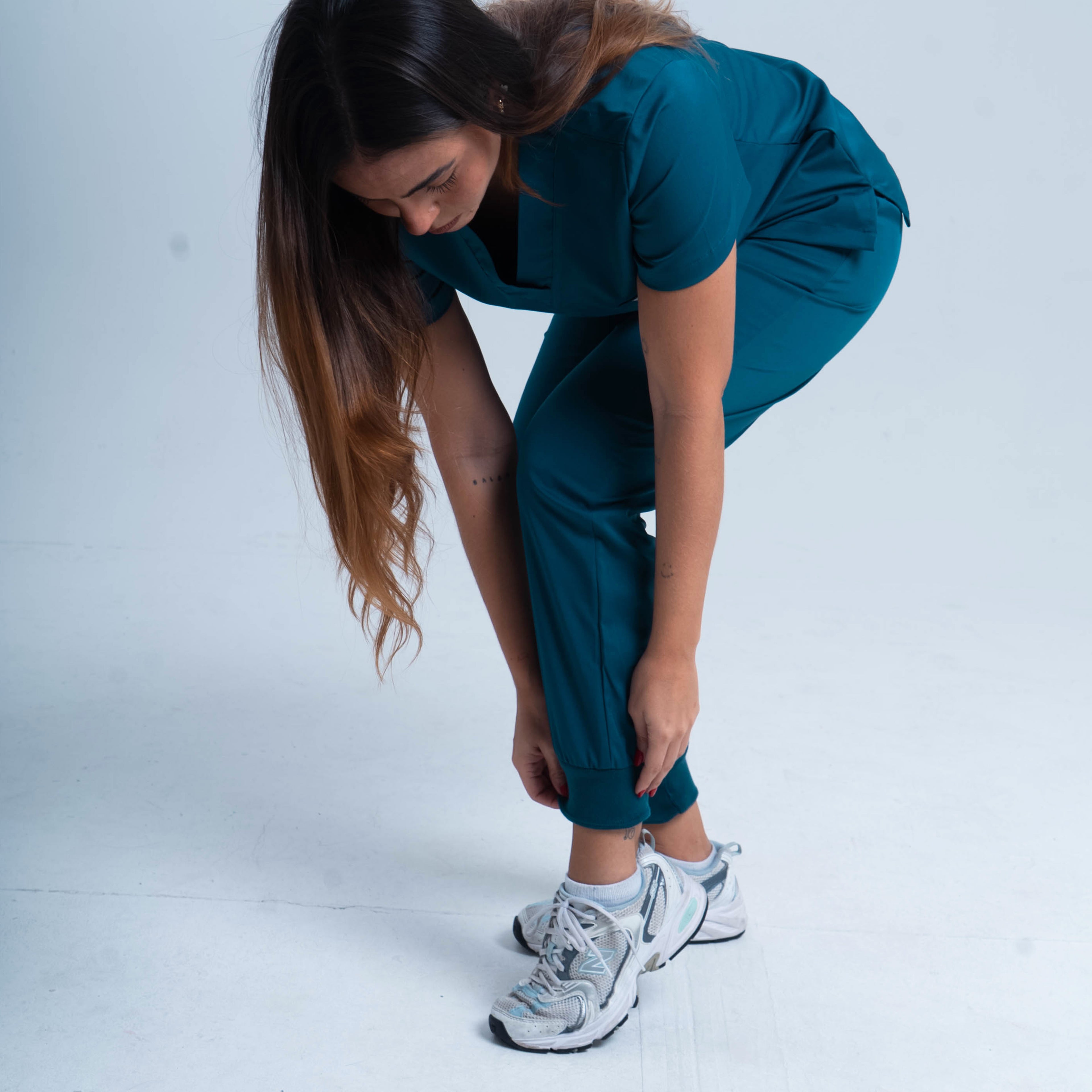 Jogger azul petroleo mujer
