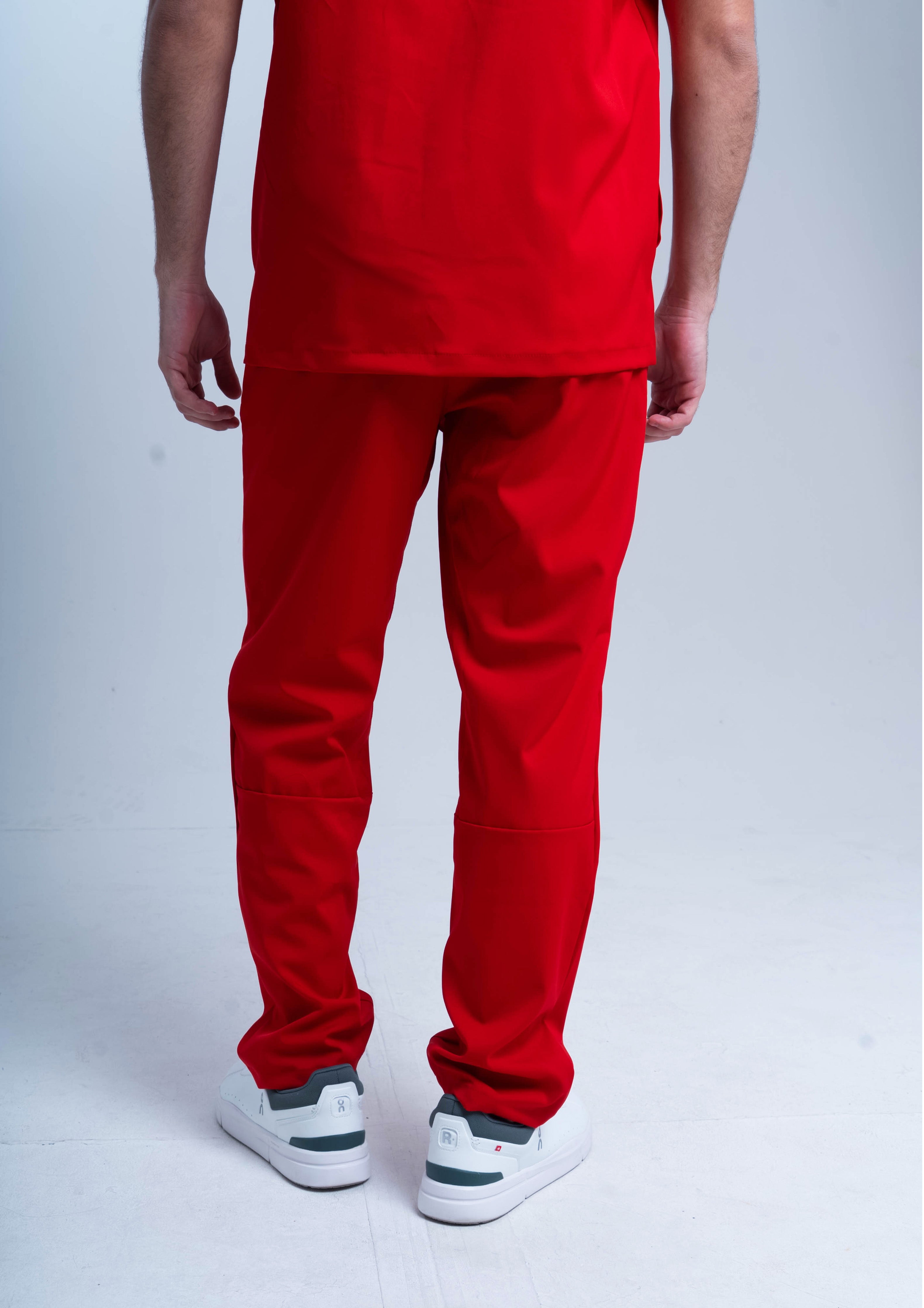 Scrcub rojo hombre